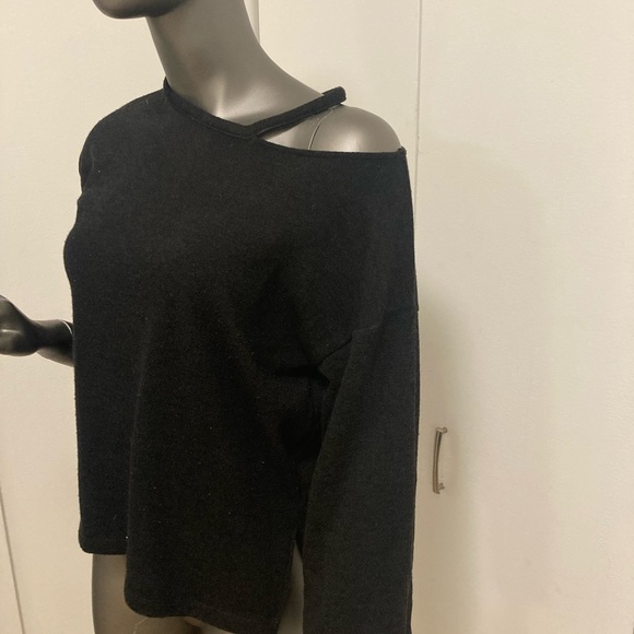 ASOS Cold shoulder sweater - Picture 3 of 3